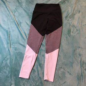 ONZIE Tricolor Legging